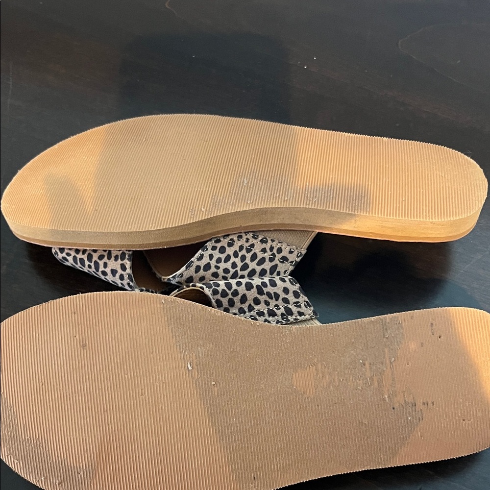 Universal Thread Tan Leopard Print Sandals - 6 - image 3